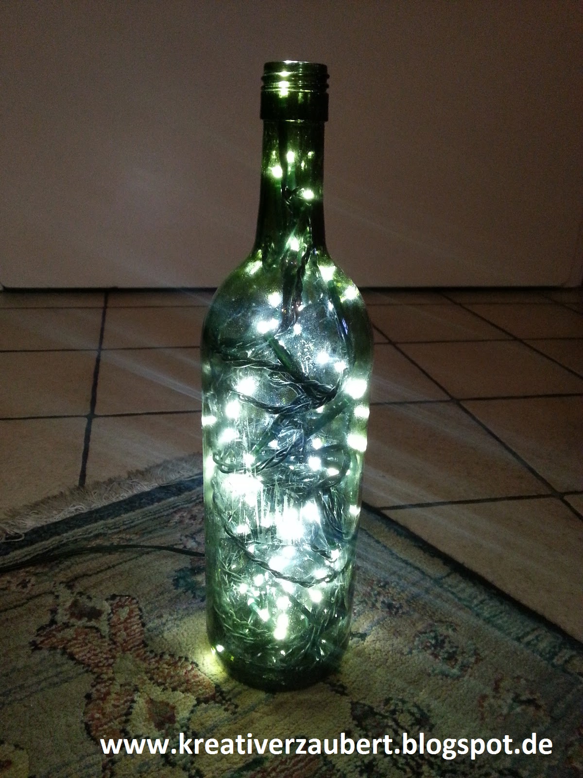 Selfmade Mit Kreativität (v)erzaubern • • • Licherkette in Flasche Selfmade Mit Kreativität (v)erzaubern • • • Licherkette in Flasche
