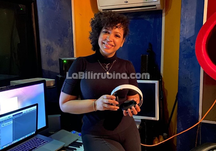 Juliana O’Neal vuelve a los estudios de grabación Juliana O’Neal