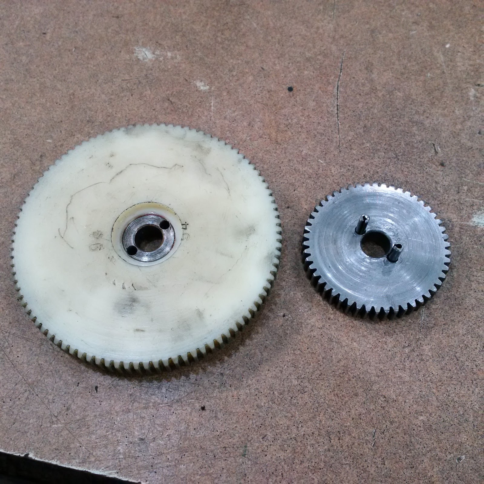 Another Day Another Project Worm And Worm Gear For My Metal Bandsaw