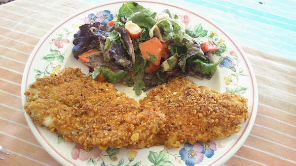 Filetes de pollo rebozados con kikos