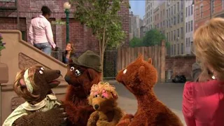 Baby Bear, Curly Bear, Mama Bear, Papa Bear, Sesame Street Episode 4416 Baby Bear's New Sitter season 44