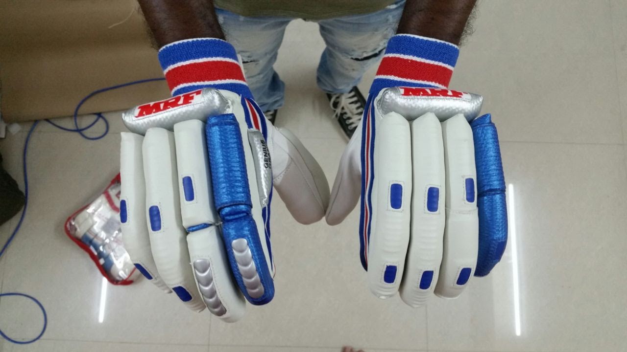 batting gloves with wrist protection