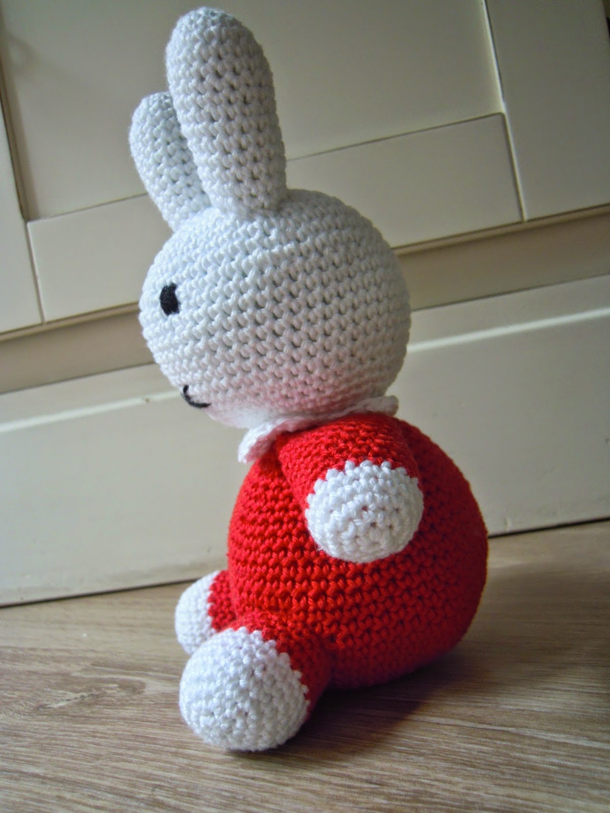 Nijntje lief klein konijntje rood Agnes