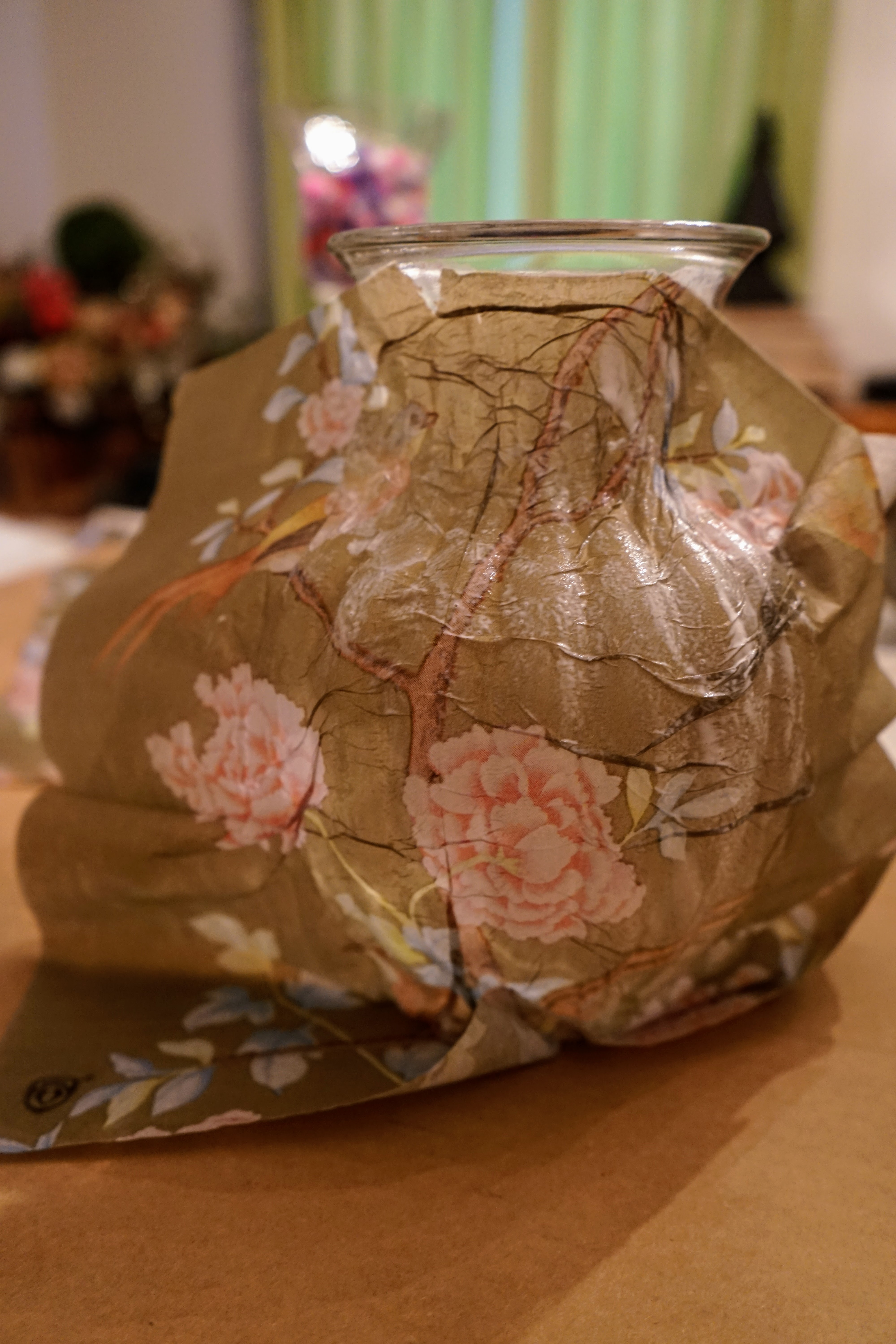 How to decoupage a vase Vintage Style Gal