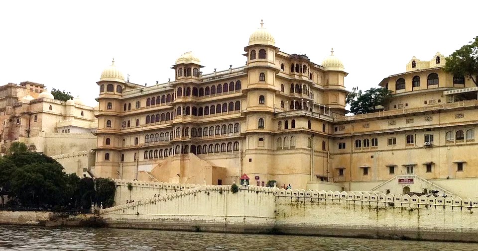 City Palace Udaipur: Best Time to Visit, Entry Fees & Activities