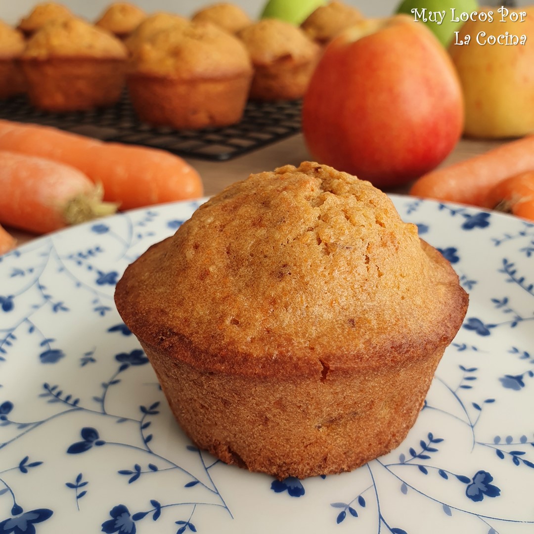 Muy Locos Por La Cocina Muffins de Zanahoria, Manzana, Coco y Nueces