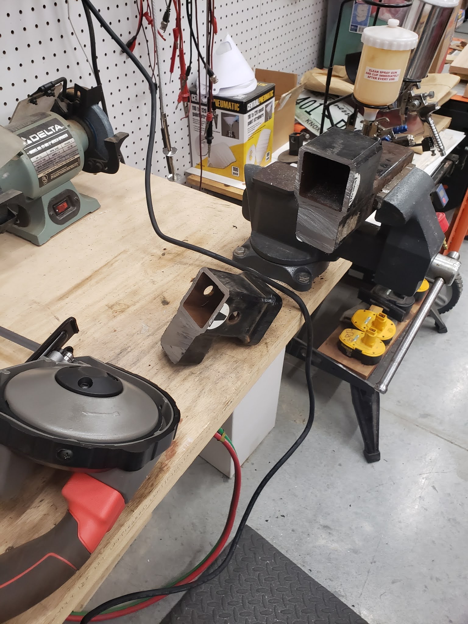 Bob and Pam's 2022 Quantum JM31 Installed skid wheels under tow bar