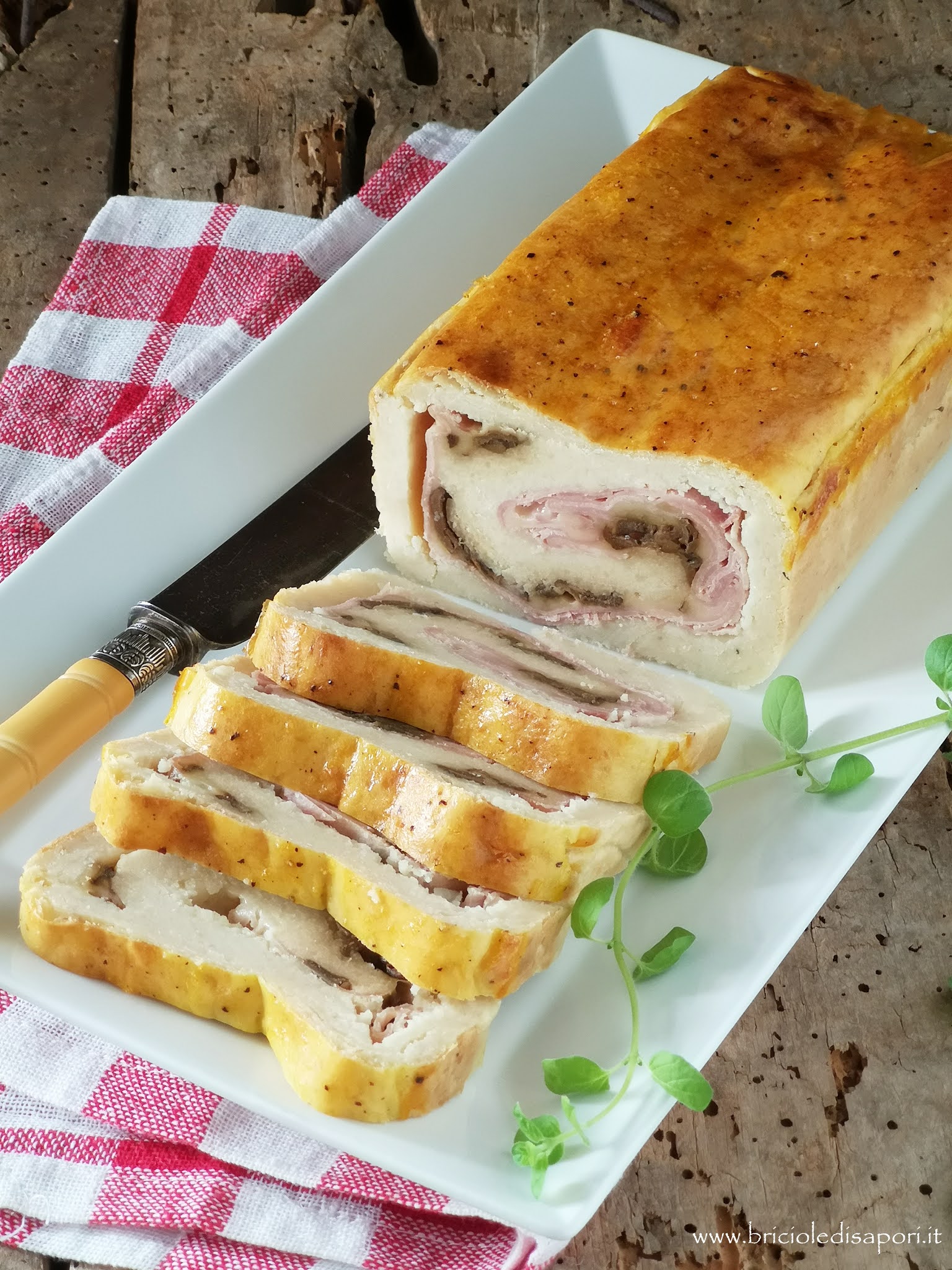 Sformato di patate con porcini, prosciutto e scamorza BRICIOLE DI SAPORI