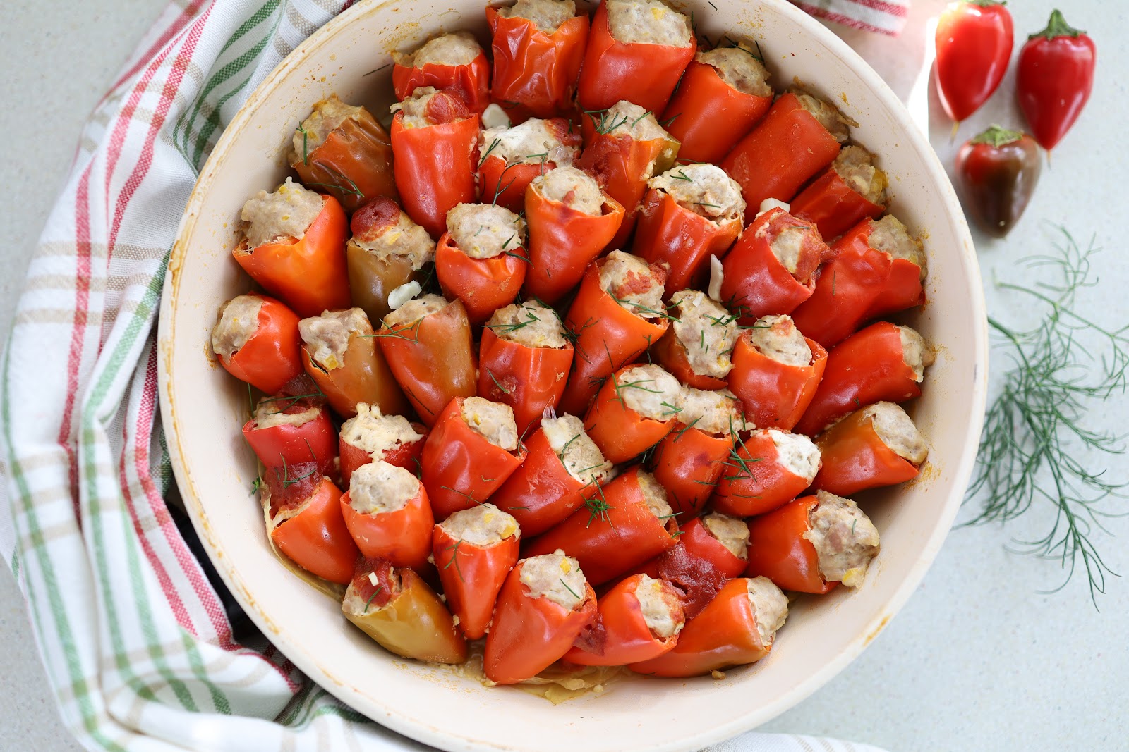 Мини перцы фаршированные