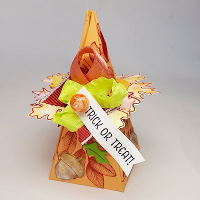 Halloween Giveways Pyramidenbox mit Blättern und Kürbissen Stampin' Up! www.eris-kreativwerkstatt.blogspot.de