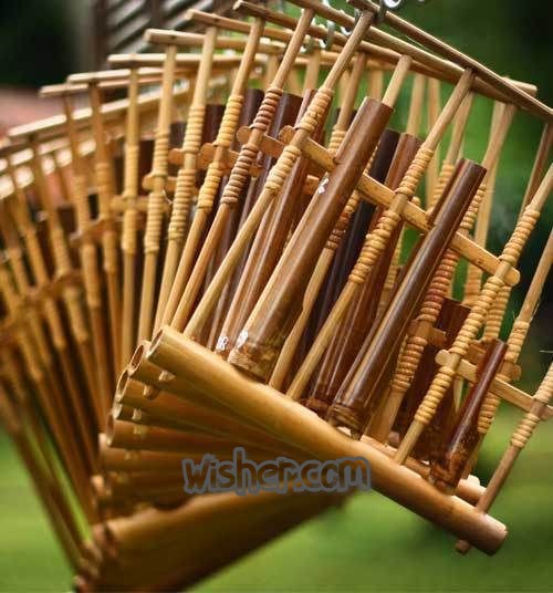 3 Cara Memainkan angklung - wisher.com