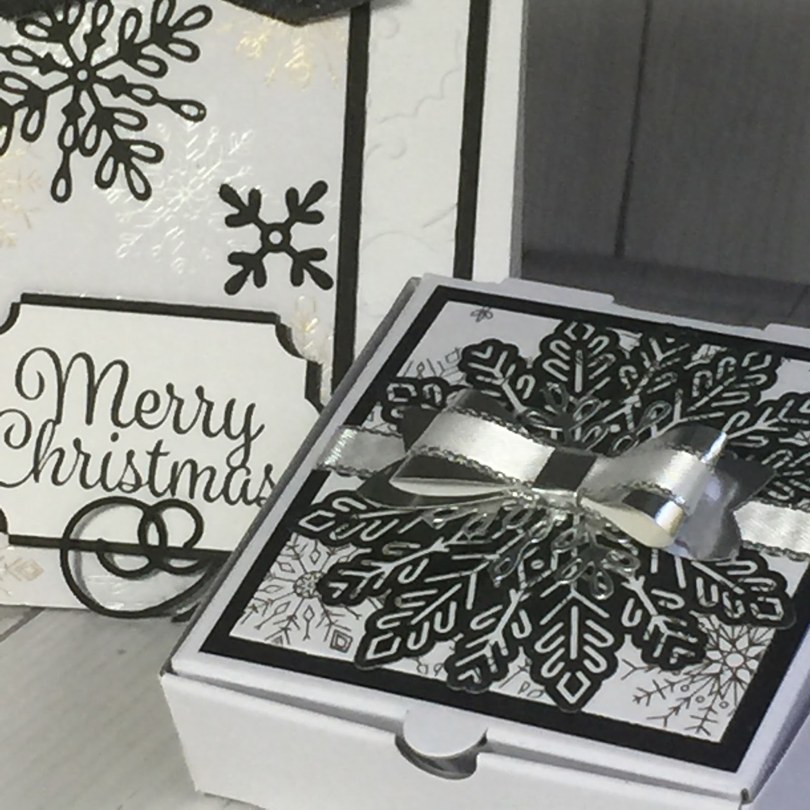 Stamped Sophisticates Christmas Gift Box using Stampin' Up! Holiday