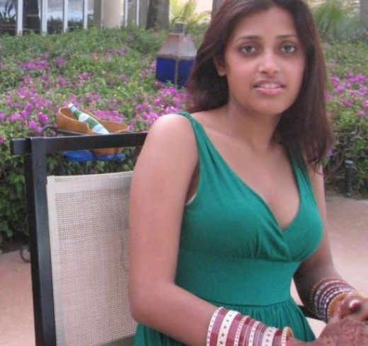 Desi Girls And Aunties Hot And Sexy Pictures Newly