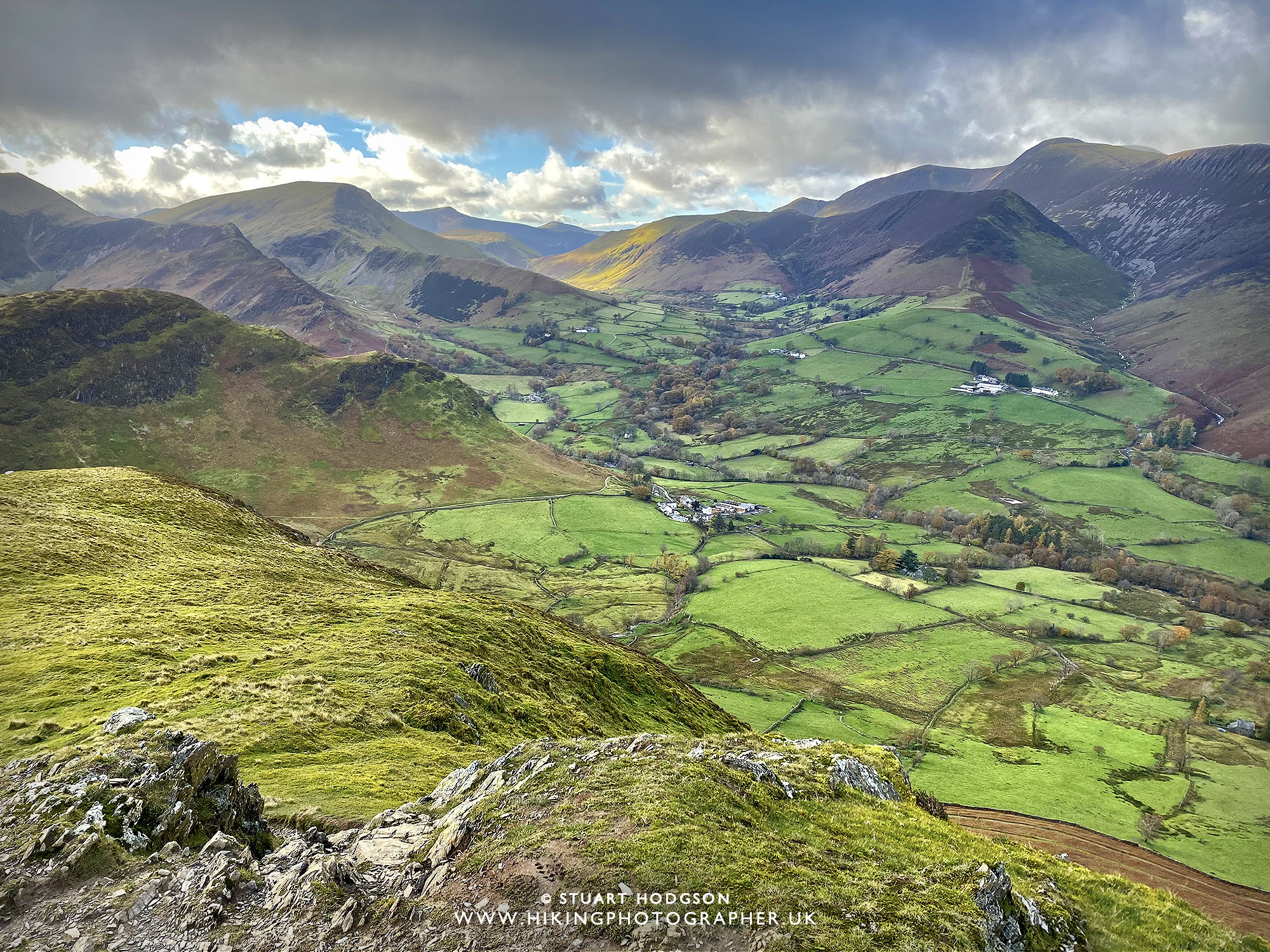 Catbells walk view cat bells keswick Lake District best route map how high summit