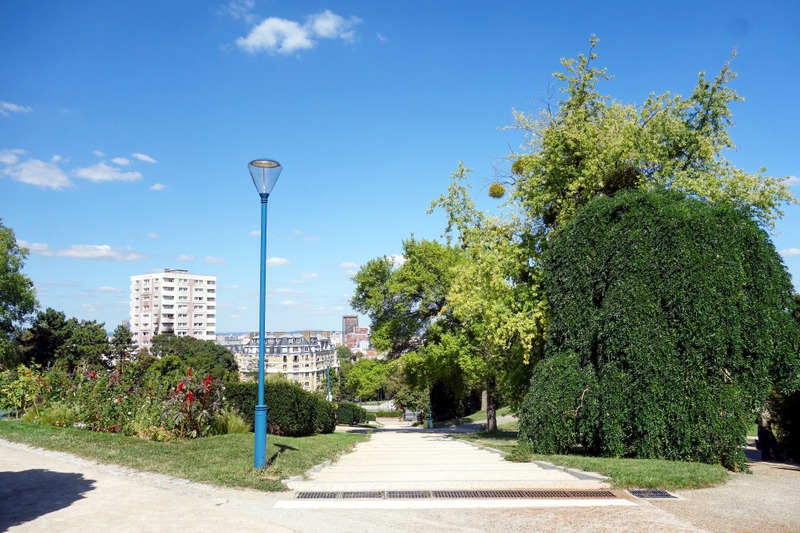 Parc De La Butte Du Chapeau Rouge Paris Paris : Parc de la Butte du Chapeau Rouge, petit frère méconnu du parc