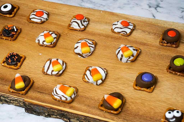 HALLOWEEN PRETZEL BITES