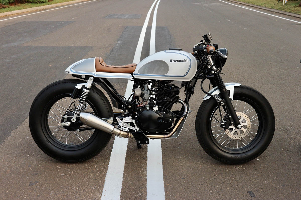 Kawasaki W175 Modifikasi Cafe Racer