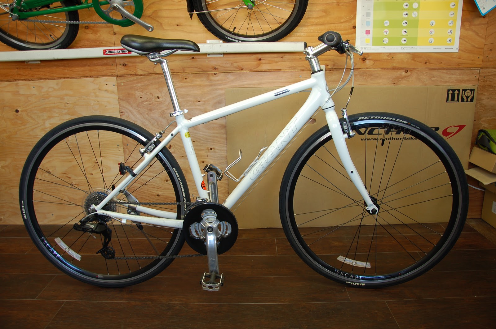 ジャイアントエスケープ　R3.1 2010 GIANT 「ジャイアント」 ESCAPE R3 2010年モデル クロスバイク