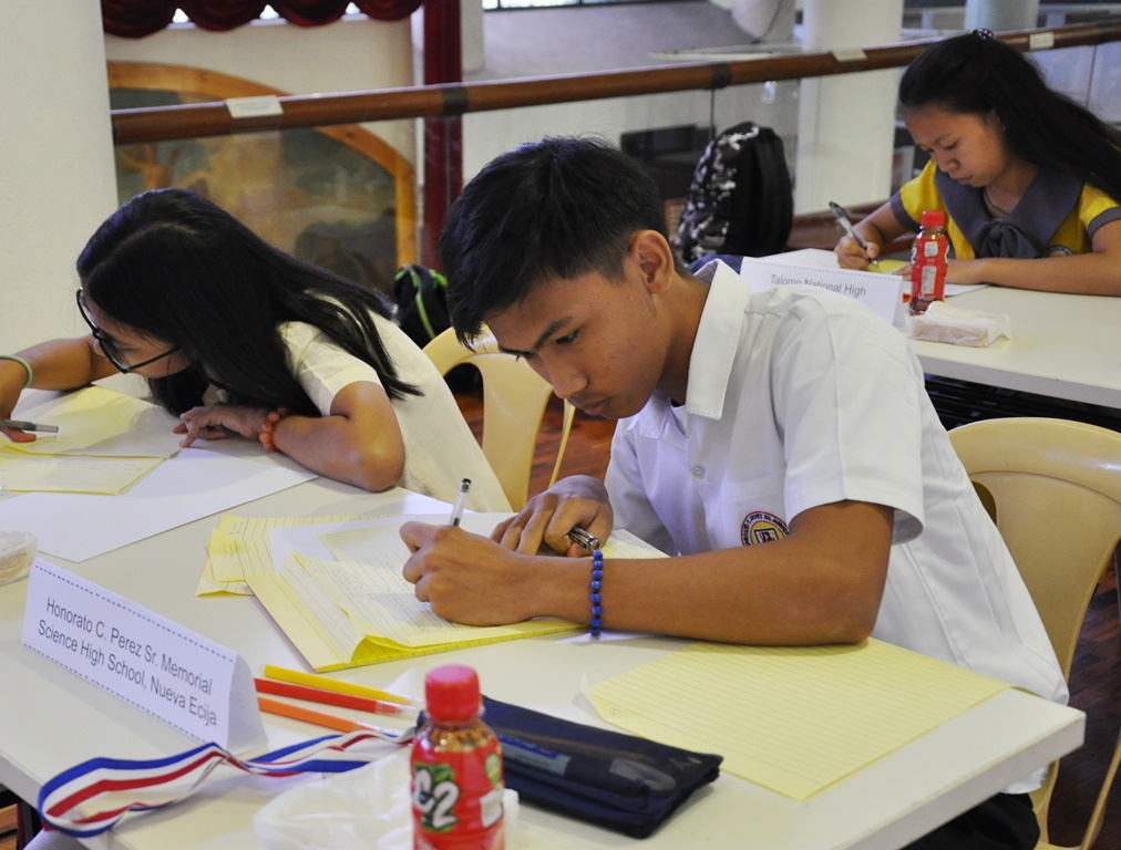 PHLPost celebrates National Teachers’ Month, urges student to write via