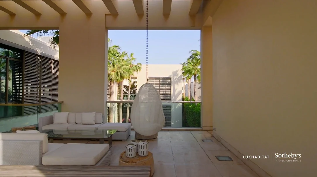 43 Interior Design Photos vs. Jumeirah Villa Umm Suqeim UAE Tour