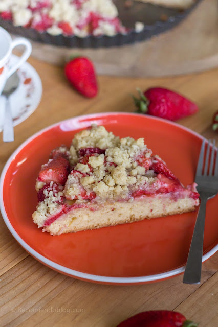 Kuchen de miga relleno de frutillas