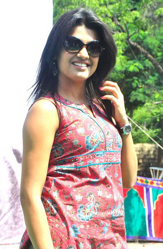 Tollywood Actress Tashu Kaushik Throwback Pics 42