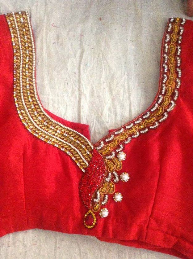MODELS OF BLOUSE DESIGNS: JEWELLERY NECKLACE NECK DESIGNS WEDDING BLOUSE