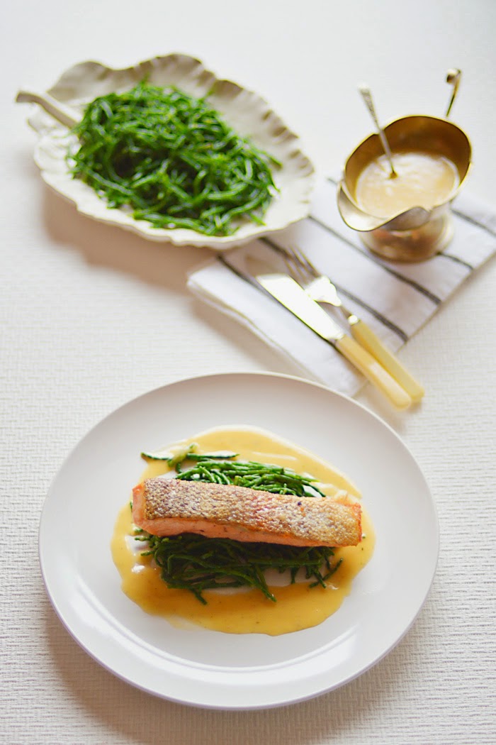 Lemon & Vanilla Trout with samphire and beurre blac / Truta salmonada, salicornia e beurre blac.
