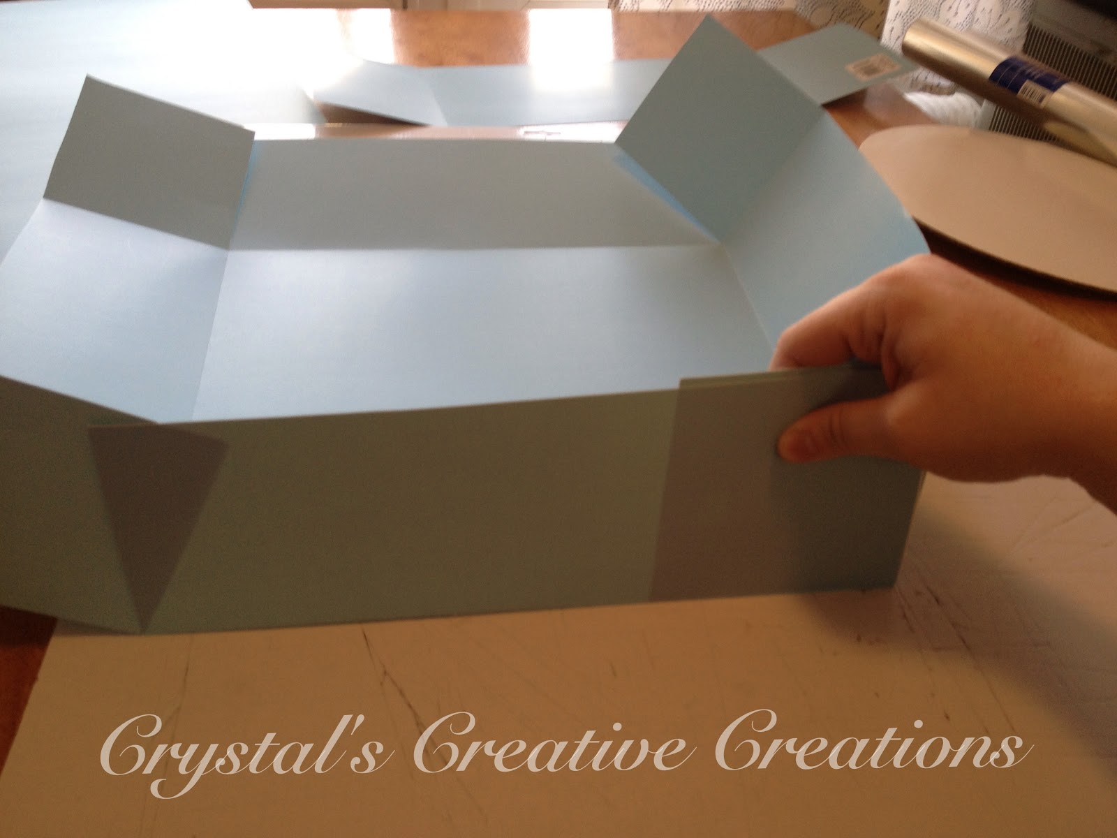 Crystal's Creative Creations: How to Make your Own Cake/ Cupcake Box ...