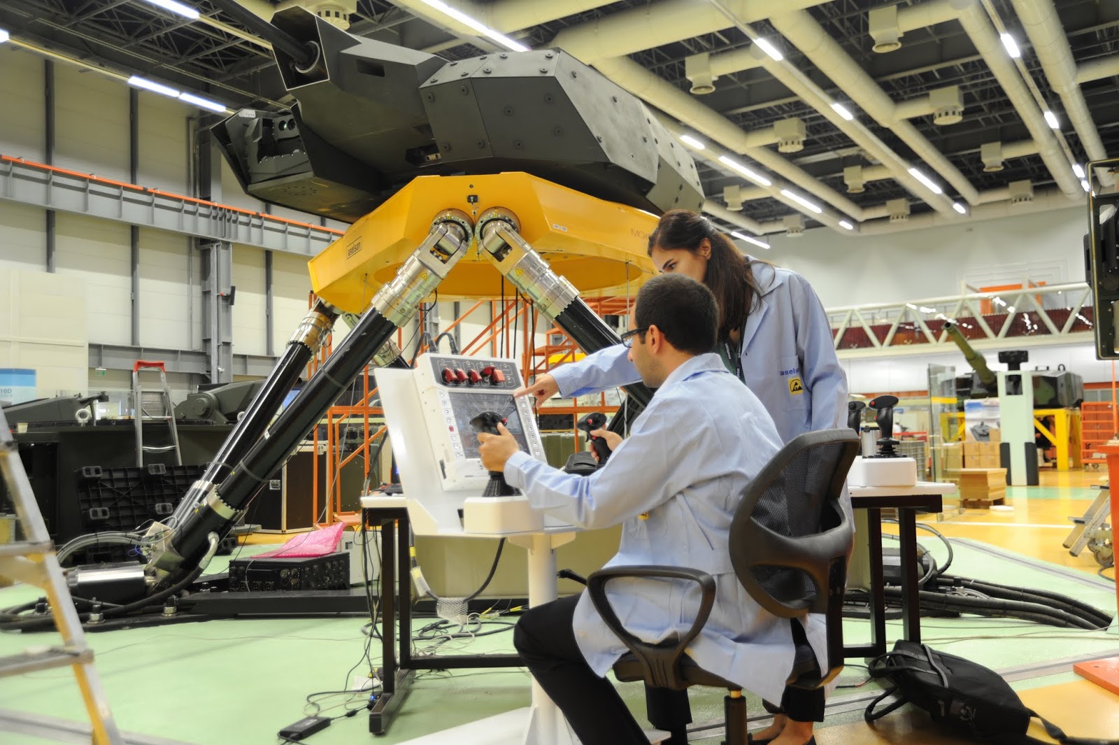 AAG_th บันทึกประจำวัน: ยานเกราะล้อยาง Panus R600 8x8 ที่พัฒนาในไทยจะติด ...