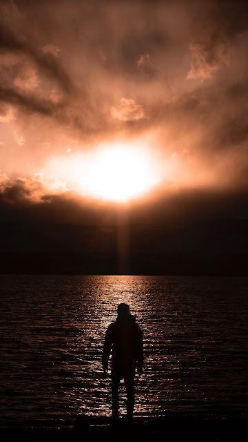 Wallpaper Alone Man Beach Sunset Free wallpaper