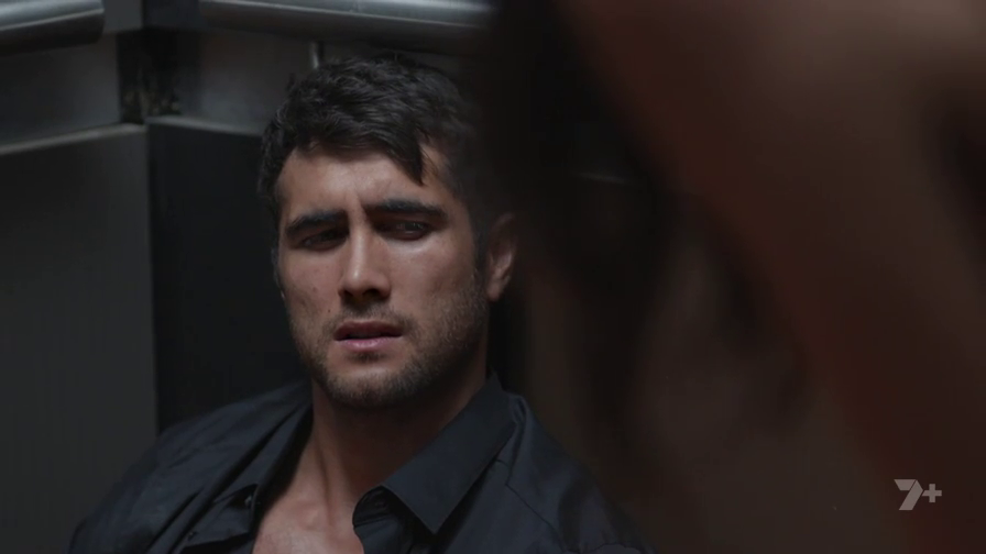 ausCAPS Ethan Browne shirtless in Home And Away ausCAPS Ethan Browne shirtless in Home And Away