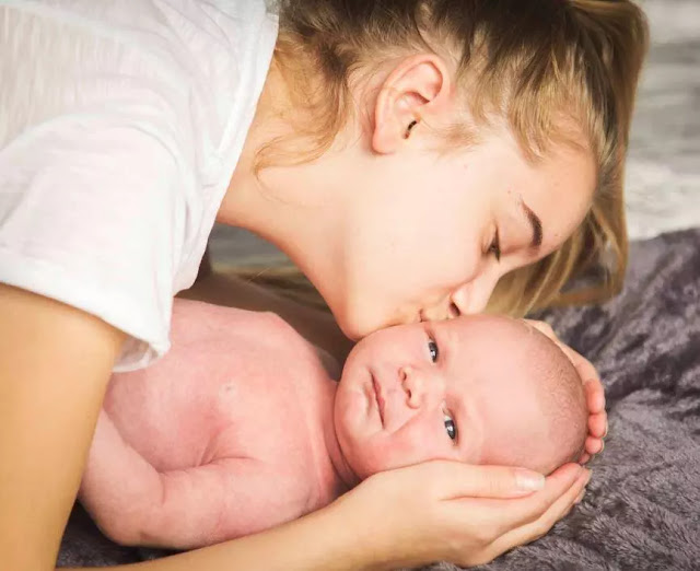 baby wakes up crying- Having a baby crying in sleep? baby wakes up crying- Having a baby crying in sleep?