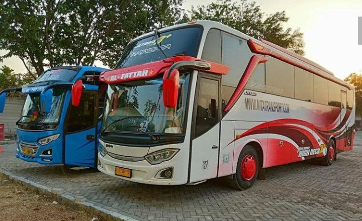 Sewa Bus Pariwisata Solo: Panduan Lengkap Memilih Armada Terbaik untuk Perjalanan Anda