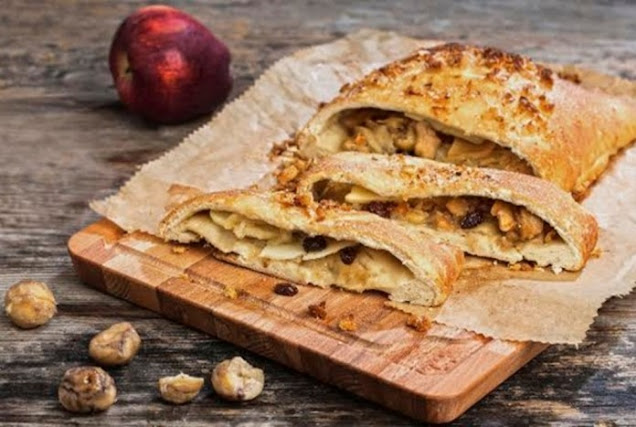 Κοζανίτικη μηλόπιτα με κάστανα και καρύδια