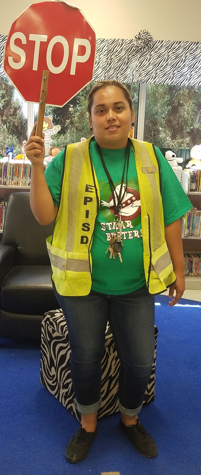 Eagle Pass ISD iVision Henry B. Gonzalez Recognizes Crossing Guard
