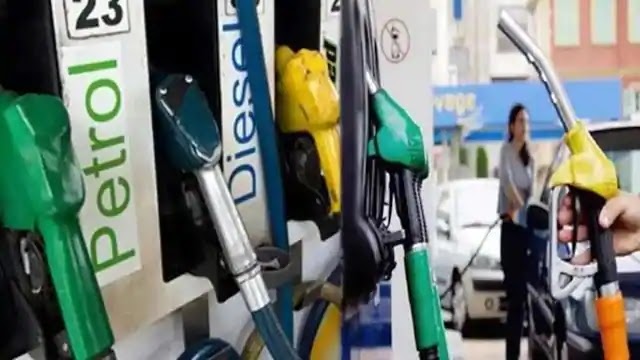 Petrol Price Today: नए साल के पहले दिन नहीं बढ़े पेट्रोल और डीजल के दाम