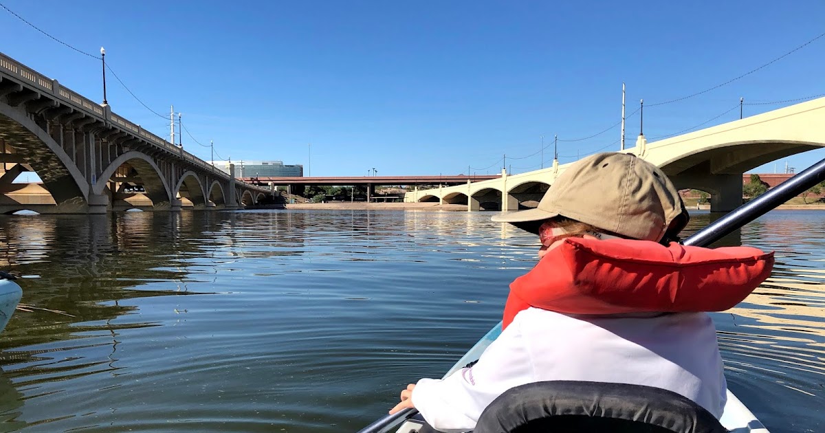 Barry et Cécile Kayaks on Tempe Town Lake