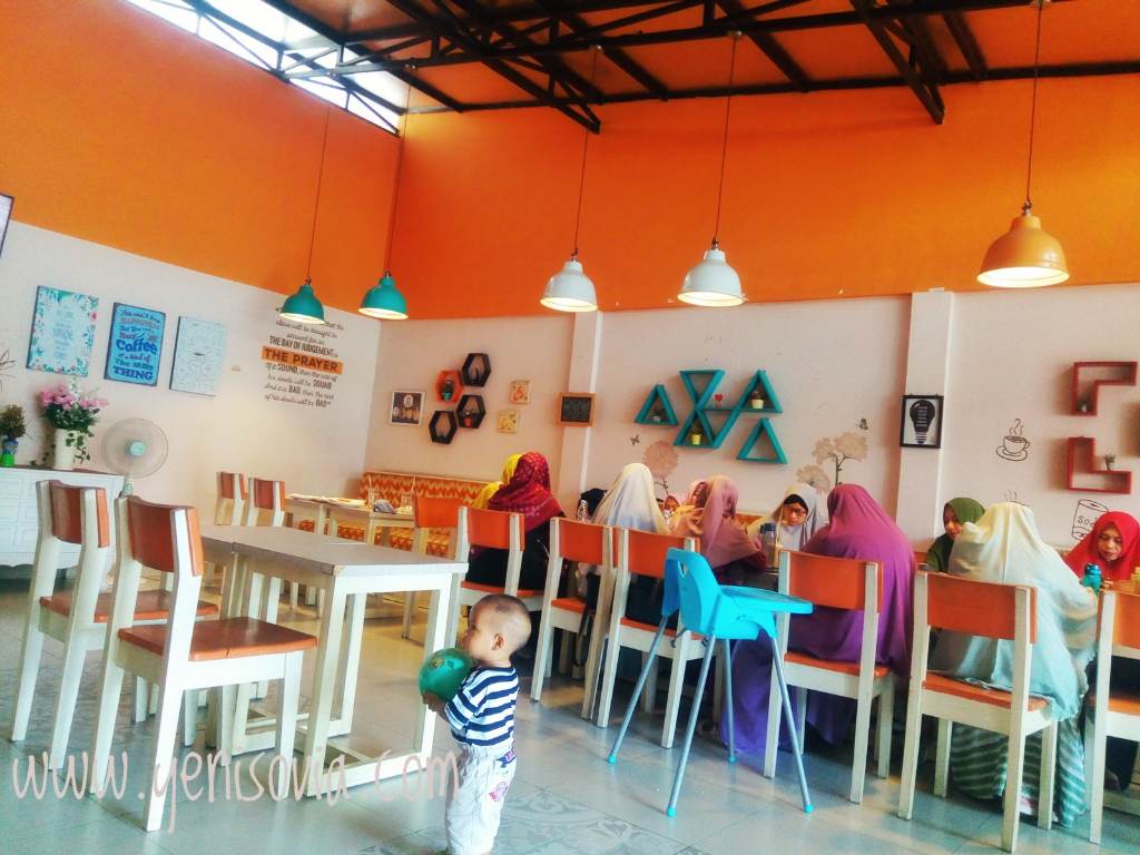 Tempat Makan untuk Keluarga yang Enak dan Murah di Bandung