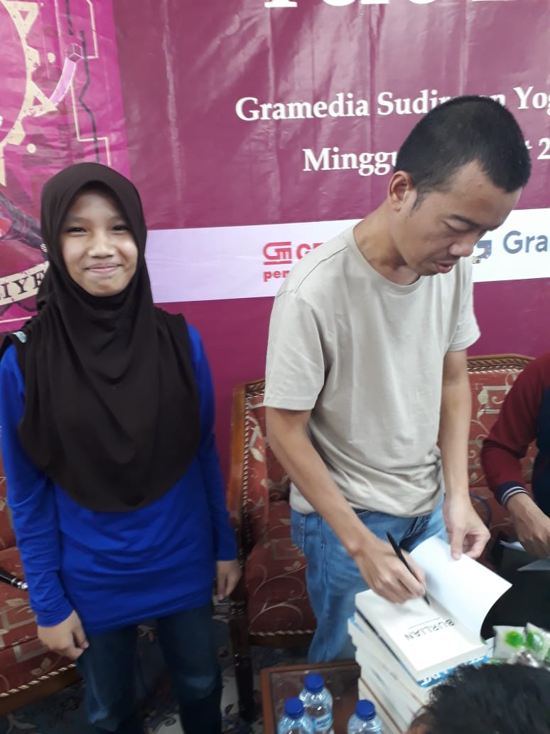 Bincang Buku bersama Kak Tere Liye! Ayashadanica