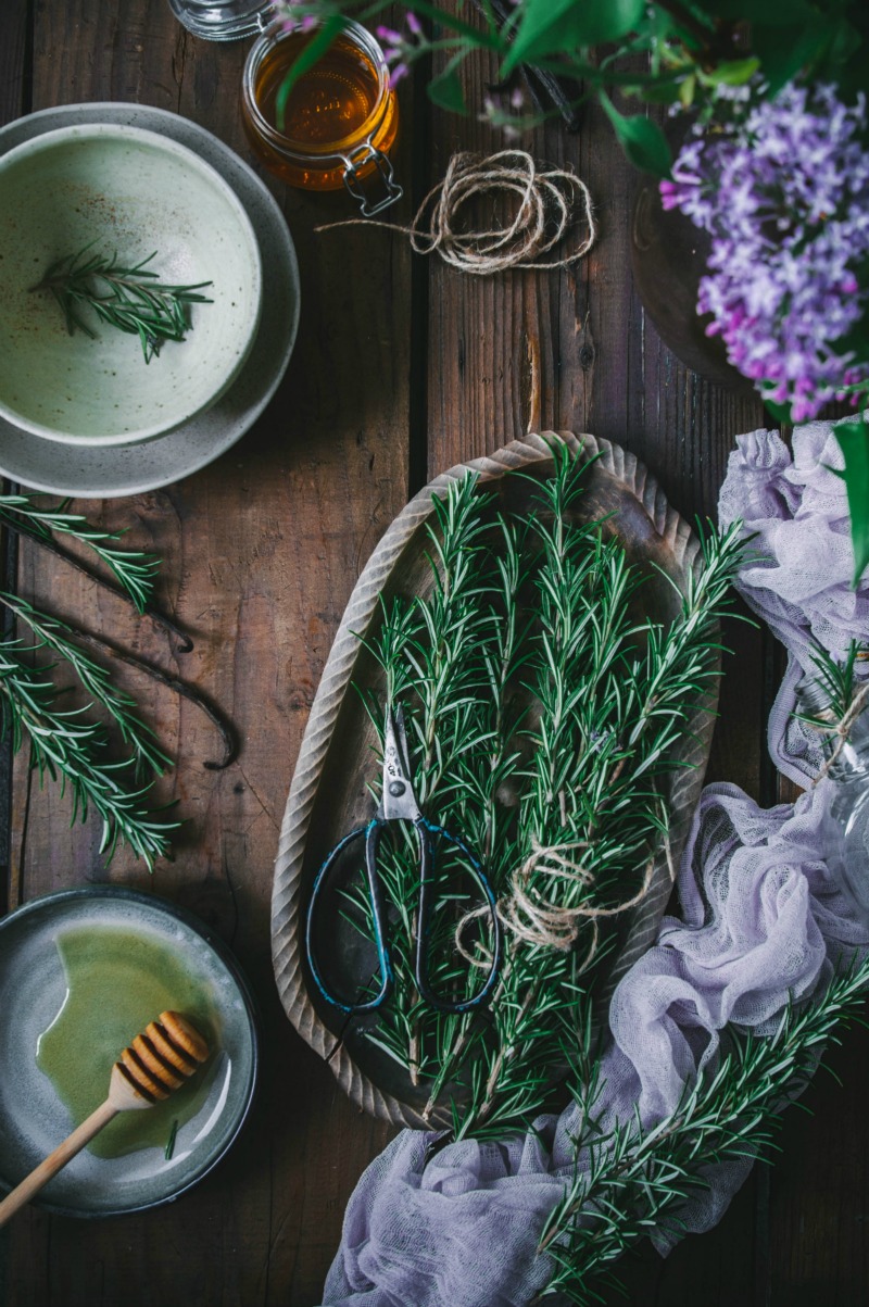 Simple and savory sweet rosemary syrup with touch of vanilla will add a new hint to your beverages, youghurt or pancakes.