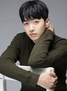 Pemain Meow, the Secret Boy - Kang Hoon sebagai Ko Doo-Sik