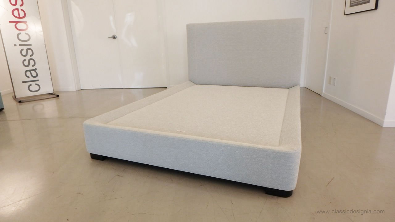 classic design: Upholstered Bed & Base