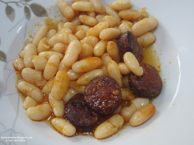 ALUBIAS CON CHORIZO