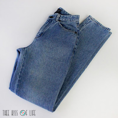 Refashion | Upcycled Too Small Vintage Jeans into Shorts | thee Kiss of ...