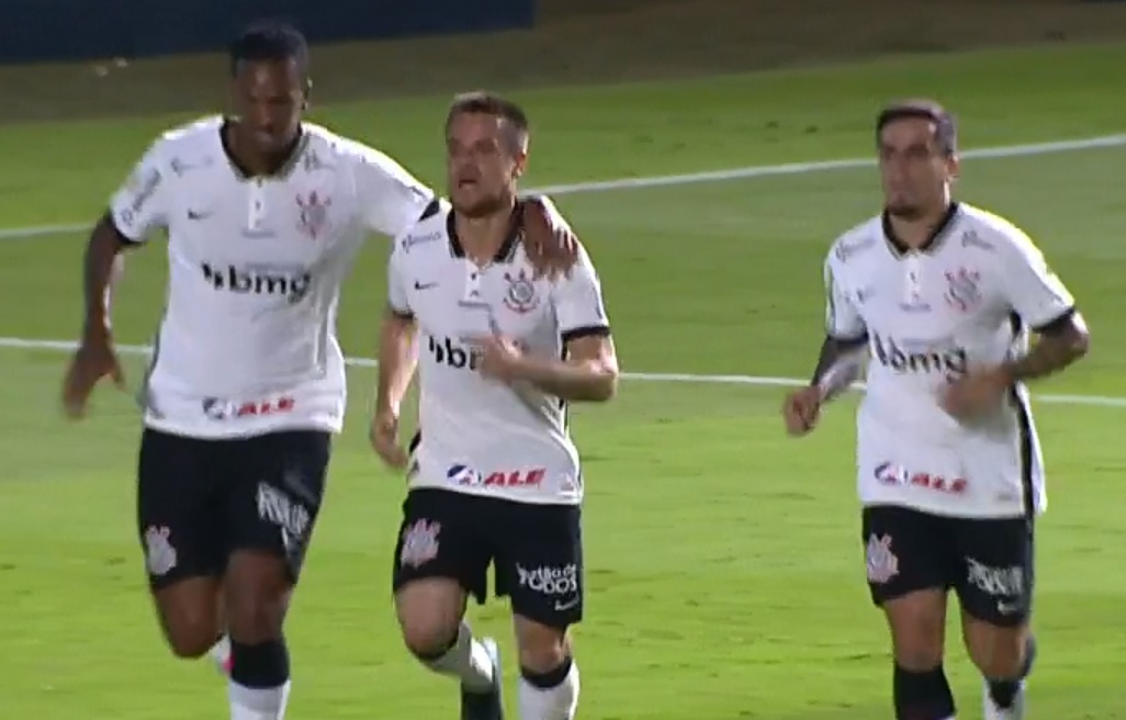 Gol contra Goiás x Corinthians