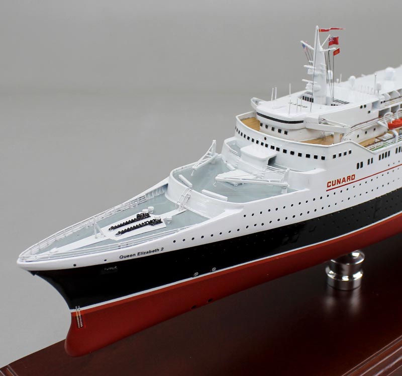 Ocean Liner Model - RMS Queen Elizabeth 2 | SD Model Makers Rms Britannic Model
