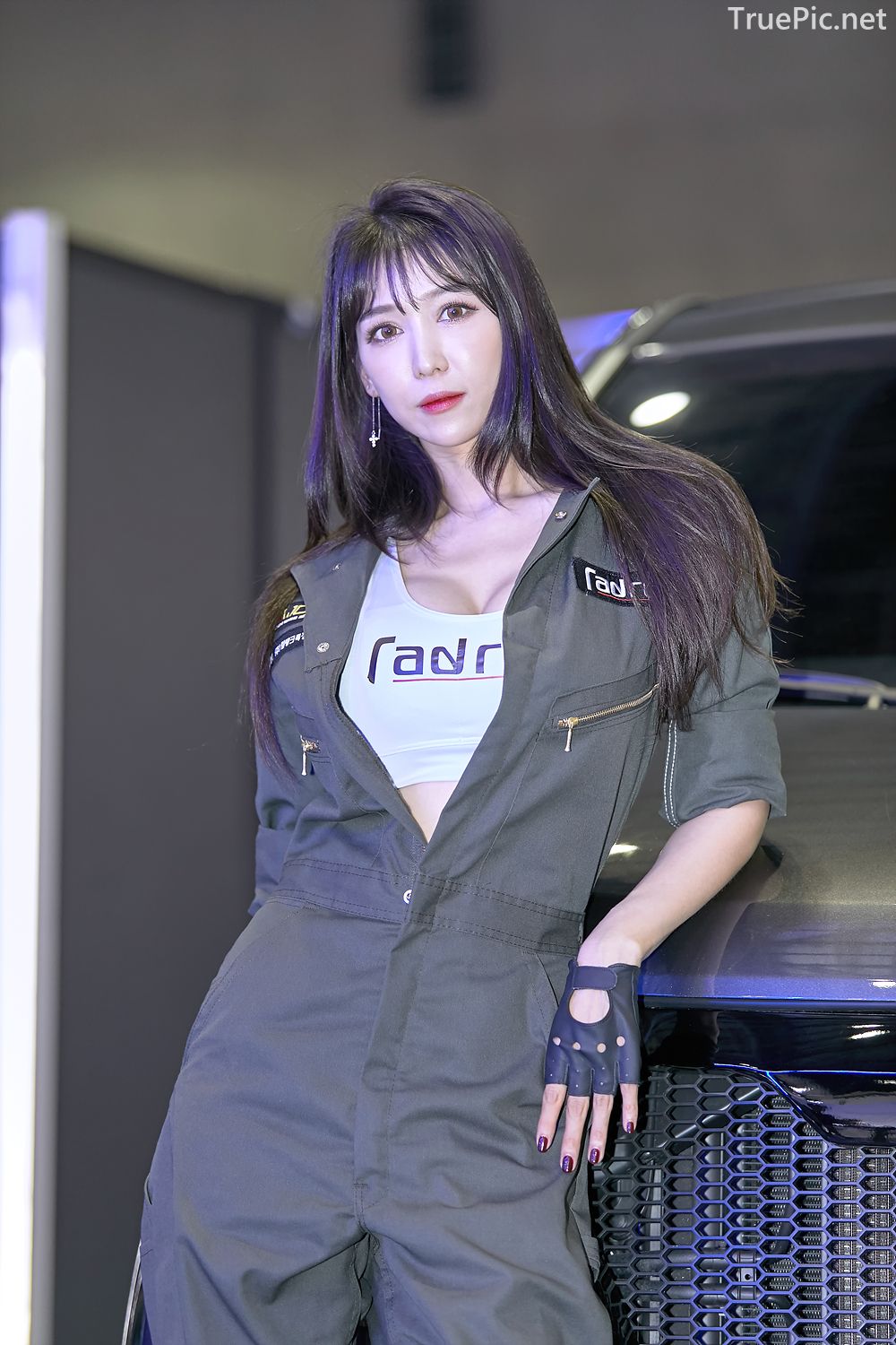 Korean Racing Model - Lee Eunhye - Seoul Auto Salon 2019 - Picture 53