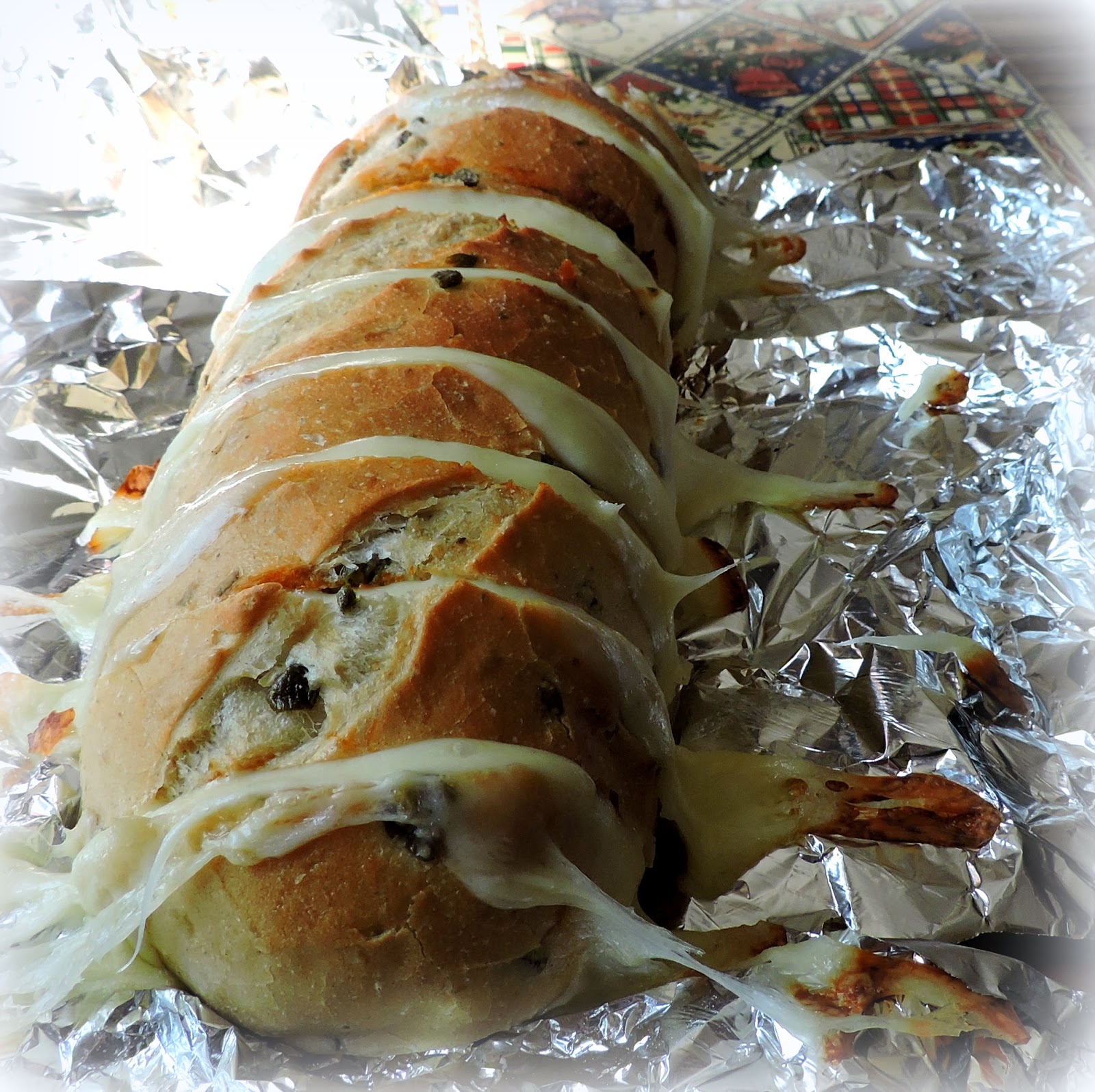 The English Kitchen Cheesy Pesto Bread