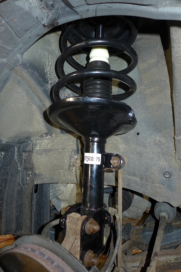 Nails and Sawdust: Honda Odyssey strut change